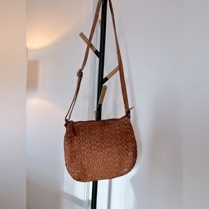 Woven leather bohemian purse - like new!